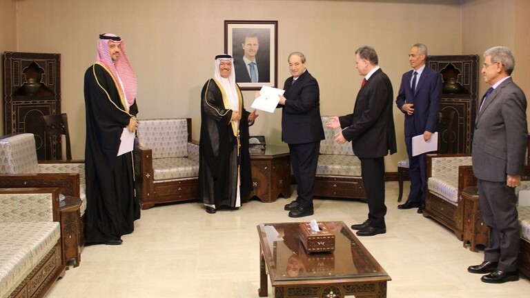 سفير البحرين في دمشق يقدم أوراق اعتماده لوزير الخارجية السوري