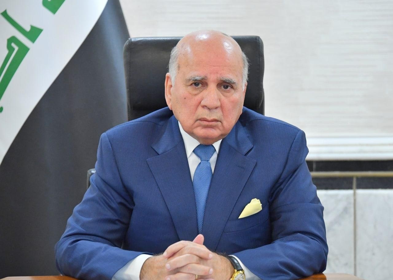 وزير الخارجية العراقي يدعو للحوار لاحتواء العواقب المتزايدة للصراع الروسي الأوكراني