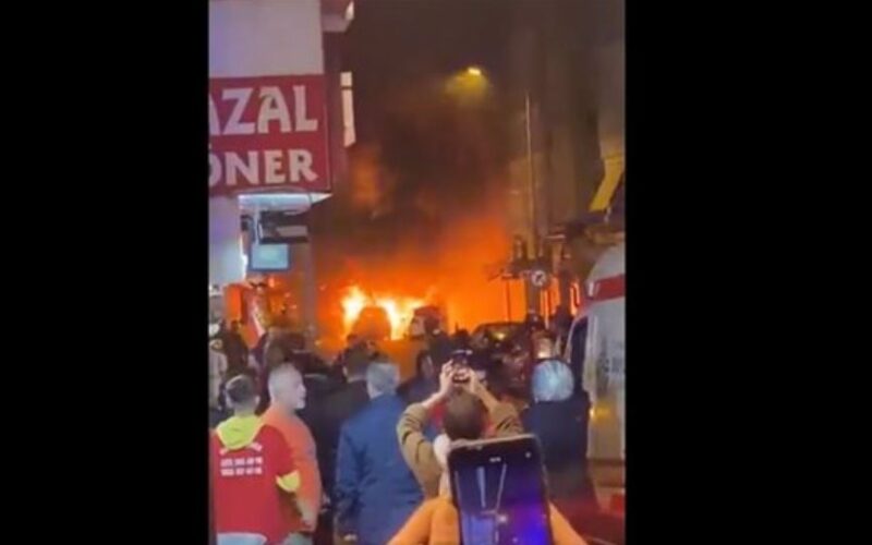 انفجار الفاتح اسطنبول اليوم تفجير سيارة في شارع الفاتح